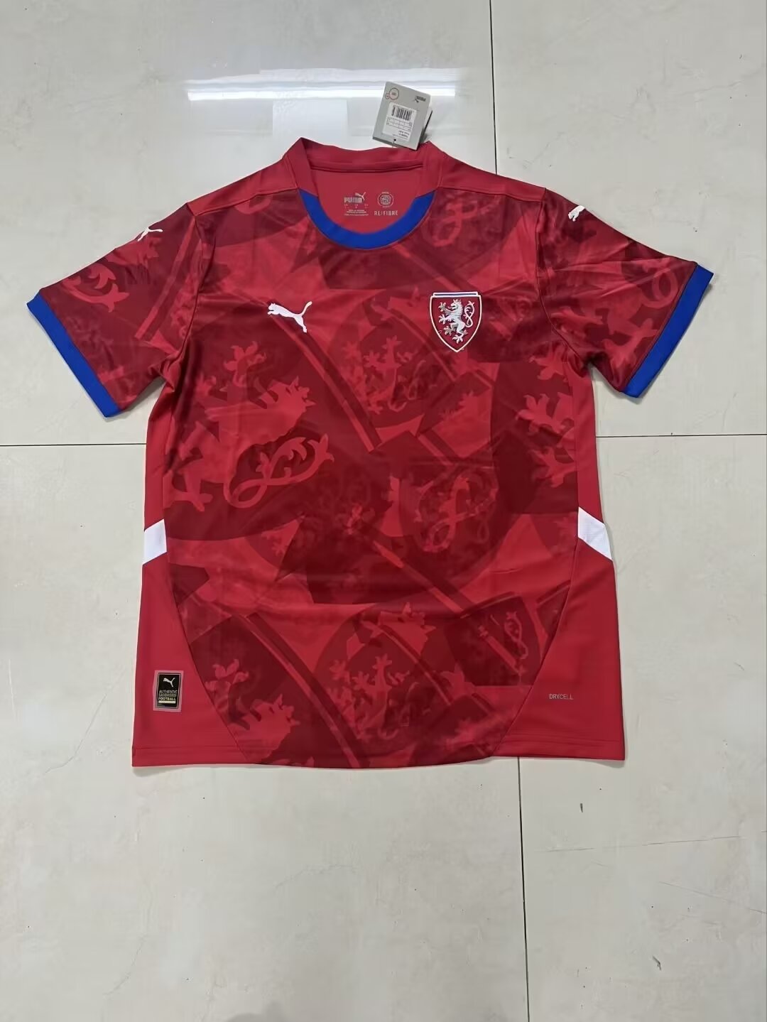 24-25 czech home red soccer jersey