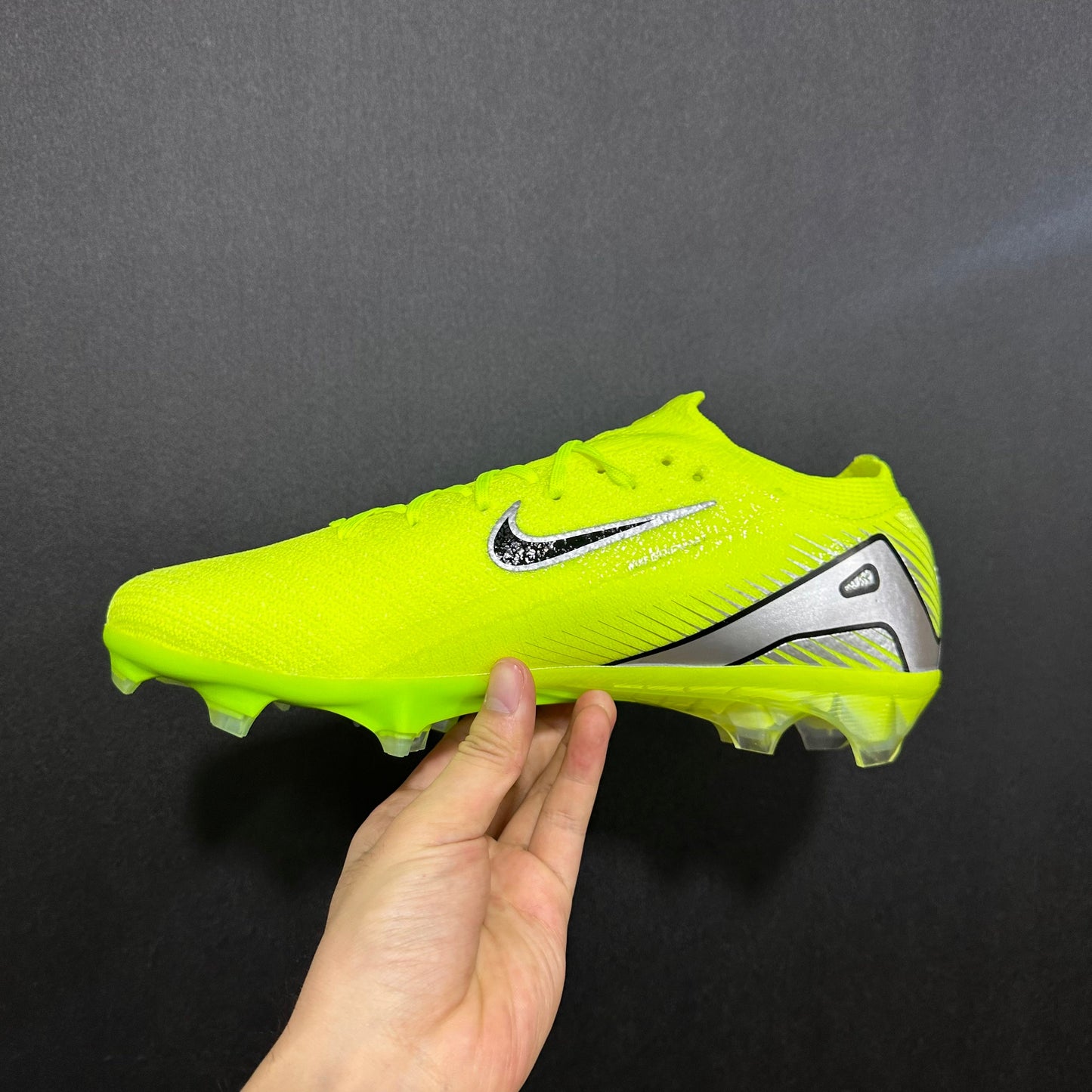 Mercurial Vapor 16 Elite FG Voltage