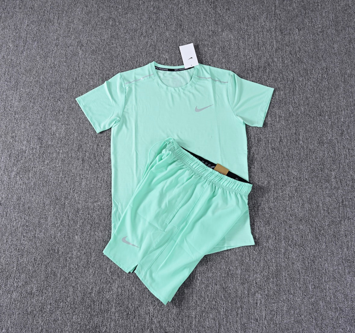 Nike Running Set – Mint Green