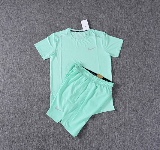 Nike Running Set – Mint Green
