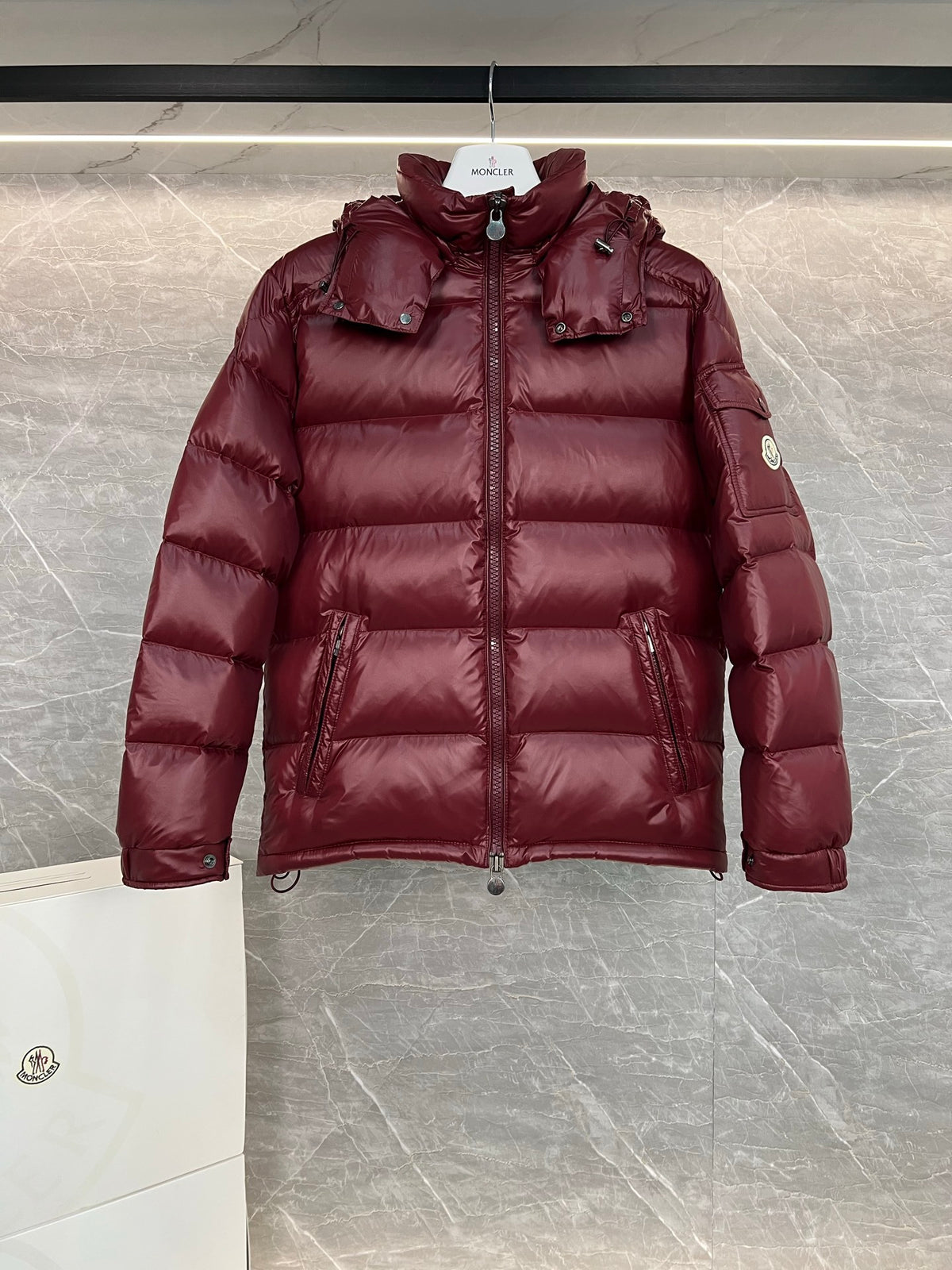 Moncler Maire Hooded Short Down Jacket