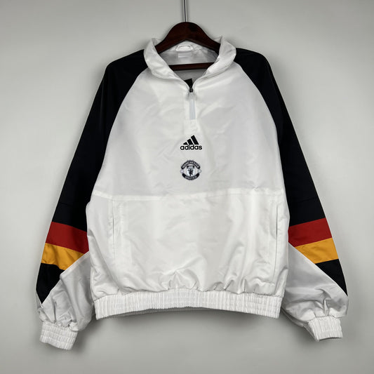 23/24 Windbreaker M-U White