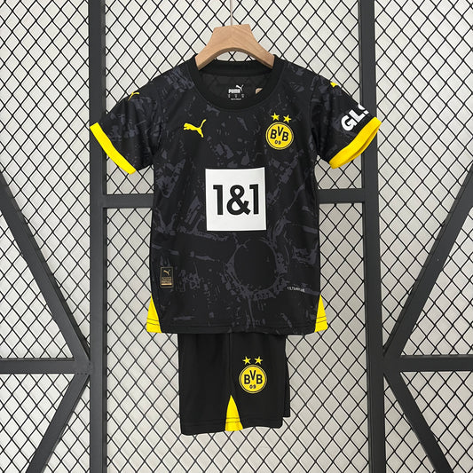 23/24 kids Dortmund away